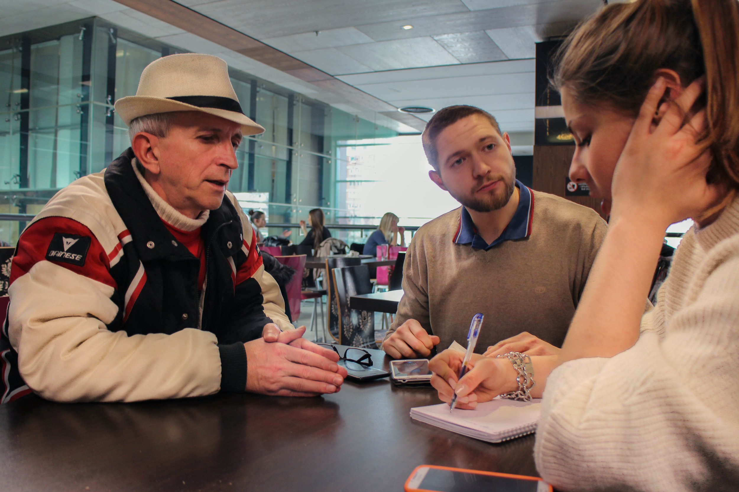 Vedran Vojinović and Amila Avdukić interview Hajro. (photo: Clara Casagrande)